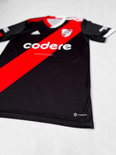 NUEVA CAMISETA SUPLENTE NEGRA Y ROJA 2023 (Aeroready) - tienda online