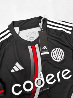 NUEVA CAMISETA SUPLENTE NEGRA 2024 (Aeroready) - Colección RP