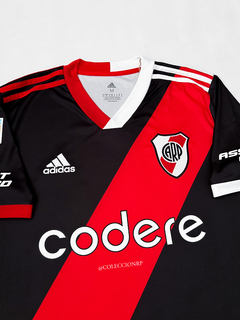 NUEVA CAMISETA SUPLENTE NEGRA Y ROJA 2023 (Aeroready)