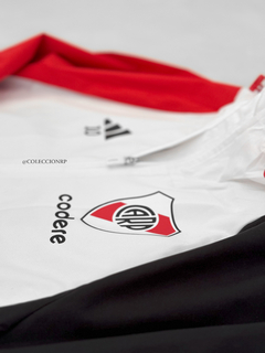 CAMPERA ROMPEVIENTOS BLANCA DE LLUVIA ENTRENAMIENTO 2024 - Colección RP