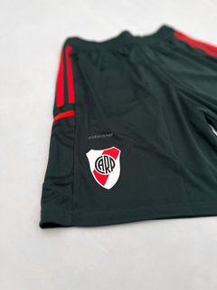 SHORT DE ENTRENAMIENTO / SALIDA VERDE OSCURO 2023 - comprar online