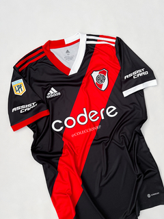 NUEVA CAMISETA SUPLENTE NEGRA Y ROJA 2023 (Aeroready) - Colección RP