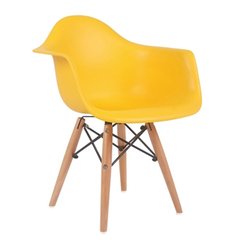 cadeira-infantil-dar-wood-amarela-eames