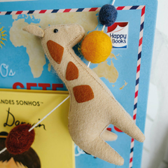 guirlanda-de-feltro-e-la-safari-mimoo-toys