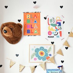 papel-de-parede-branco-com-coracoes-preto-mimoo-toys