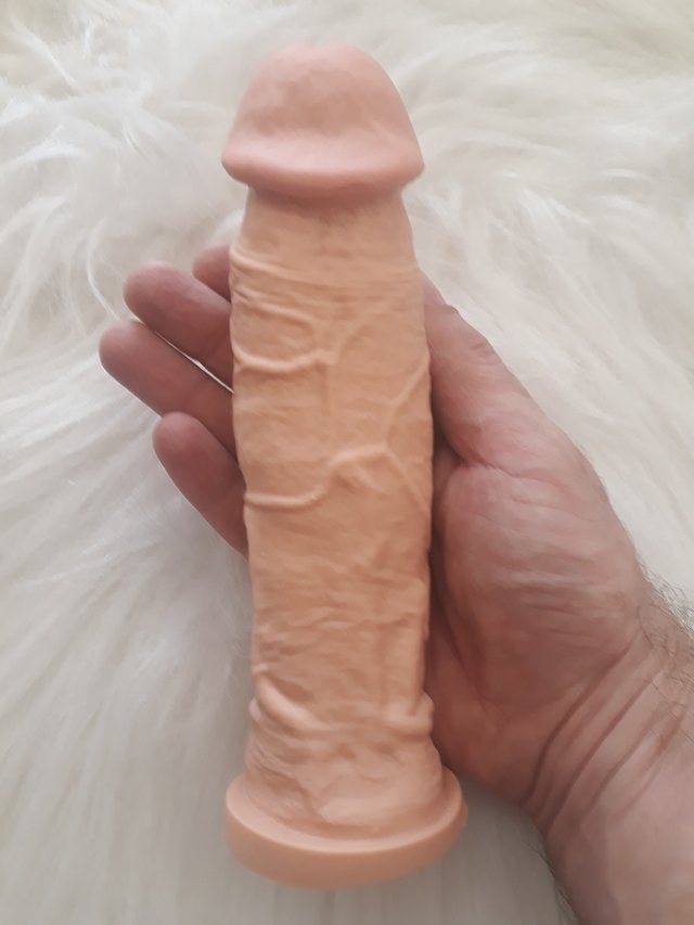 Penis Realístico Macio CHARMOSO - 20 x 4,5cm