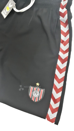 Bermuda de salida Chacarita Juniors Hummel - comprar online