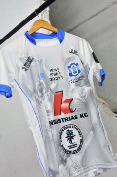 Camiseta JJ Urquiza Suplente Masbar 2023 - Tienda Ascenso