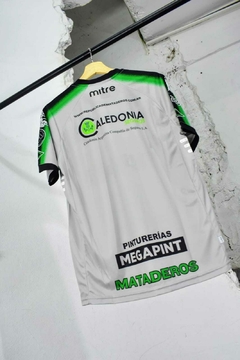 Camiseta Nueva Chicago Suplente Mitre 2023 en internet