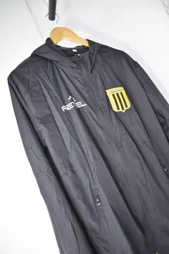 Campera Almirante Brown Rompeviento Retiel 2025