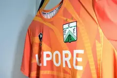 Imagen de Camiseta Ferro Titular Arquero Naranja 2024
