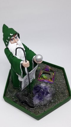 Mago Zênus 17cm verde base orgonite cristais e pirâmide de vidro - comprar online