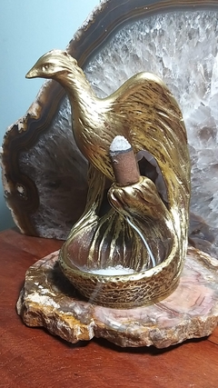 Incensário cascata fênix dourada 16cm - comprar online