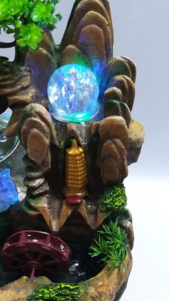 Imagem do Fonte de água 31cm com Orgonite, luz, bola, lago e aquário - bivolt