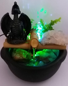 Fonte de água com orgonite, dragão e drusa de cristal - 110V - Orgonites e loja de artigos esotéricos