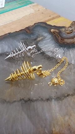 Pêndulo de metal com espiral - 4,2cm - cromado ou dourado - comprar online