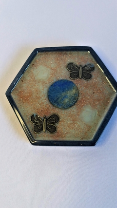 Orgonite porta-copos hexagonal borboletas - alcance de objetivos - Orgonites e loja de artigos esotéricos