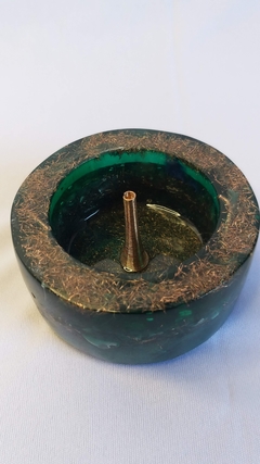 Incensário de orgonite 7,3cm com quartzo verde - saúde na internet