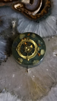 Orgonite de bolso bússola - paz