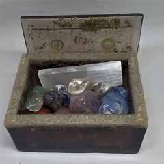 Caixa de orgonite com kit 338g cristais (14 cristais) - comprar online