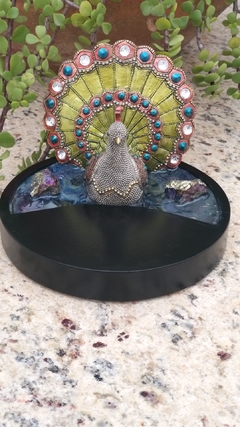 Orgonite pavão 10cm com orgonite, olho de tigre e - comprar online