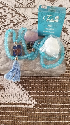 Imagem do Kit de meditação com japamala de jade, incenso , cristal e mini massageador de selenita