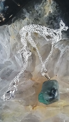 Pingente esmeralda com corrente prata 925 - amor incondicional - Orgonites e loja de artigos esotéricos