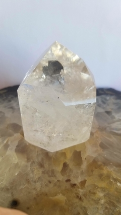 Ponta cristal de quartzo gerador com arco-íris - 200g - 6,5cm - Orgonites e loja de artigos esotéricos