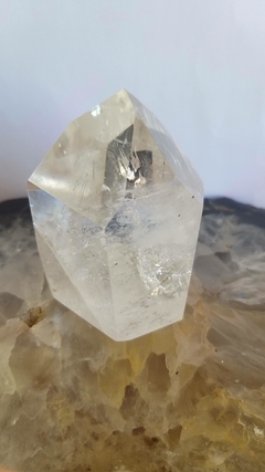Ponta cristal de quartzo gerador com arco-íris - 200g - 6,5cm - loja online