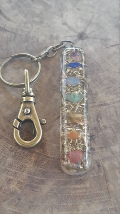 Orgonite chaveiro tabular dos 7 chakras