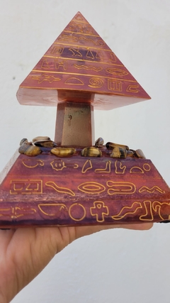 Pirâmide de orgonite motivos egípcios 15,5cm - poder pessoal - comprar online