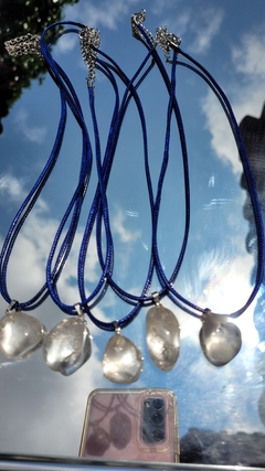 Pingente de quartzo incolor com colar de couro sintético - Clareza e Purificação - comprar online