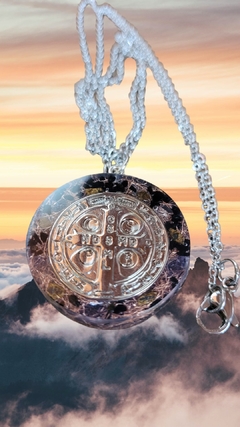Pingente de orgonite medalha de São Bento 3,5cm - Escudo protetor