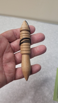 Pêndulo egípcio mestre de madeira com chumbo 9cm - comprar online