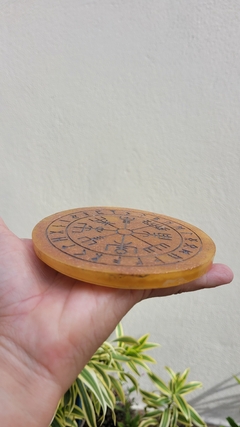 Orgonite Bússola Vegvisir 11,2cm - Elevação energética e direção espiritual na internet