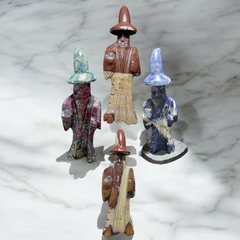 Escultura de Mago em Pedra Rubi Zoisite, Shiva Lingam ou Sodalita - Preço unitário - comprar online