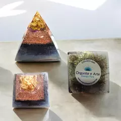 Mini Pirâmide de Orgonite (4,5x5,0)cm - Purificação - comprar online