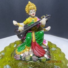 Saraswati (deusa da sabedoria) 8cm base orgonite e turquesa na internet