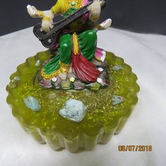 Saraswati (deusa da sabedoria) 8cm base orgonite e turquesa - loja online