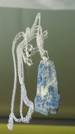 Canudo cianita azul pino prata 950 corrente prata 925 - proteção - Orgonites e loja de artigos esotéricos