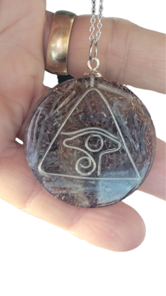 Orgonite pingente olho de hórus corrente de prata - proteção espiritual - comprar online