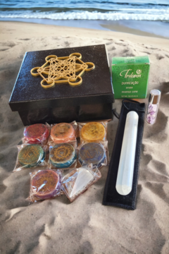 Super kit terapêutico com orgonite 7 chakras e caixa decorada