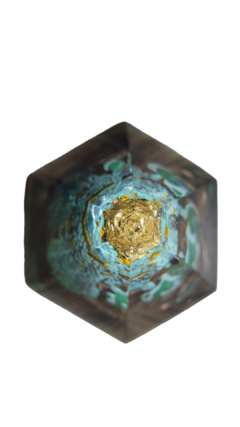 Imagem do Pirâmide de orgonite hexagonal Gaia Mãe Terra 12,5cm - Equilíbrio Energético