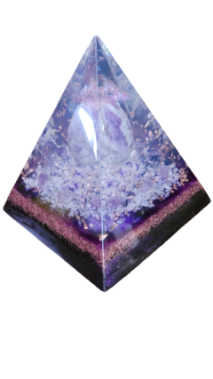 Pirâmide de orgonite (14x13)cm - Conexão Espiritual - comprar online