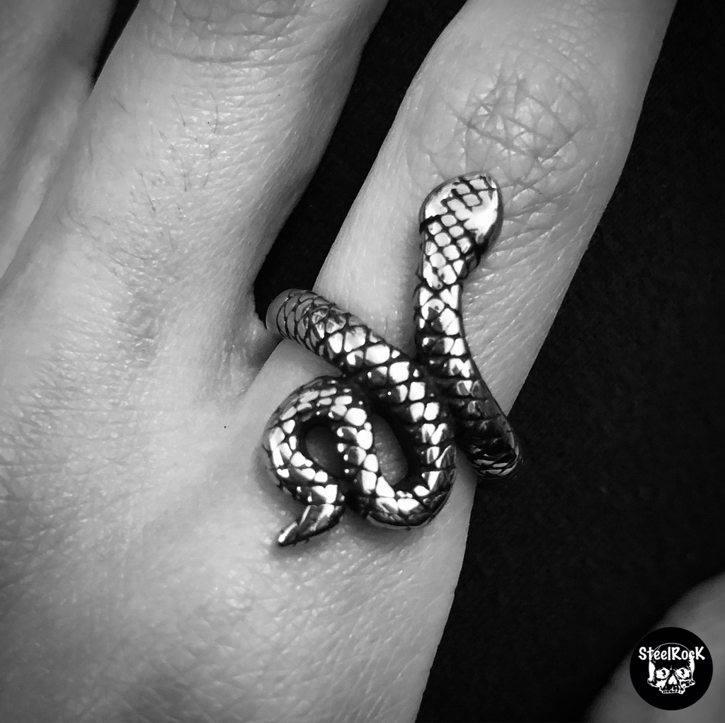 Anillo con serpiente hotsell