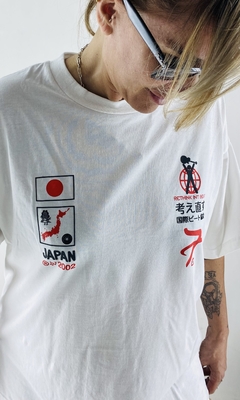 REMERA MUJER s24 OVERSIZE JAPAN - Rethink! Musicbrand®