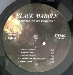 Black Marble – A Different Arrangement (VINIL BLACK) na internet