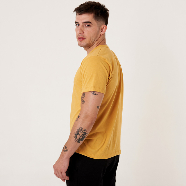 REMERA AZALE UNISEX MOSTAZA Pro Hockey Shop
