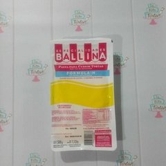 Pasta Ballina para cubrir tortas color amarillo