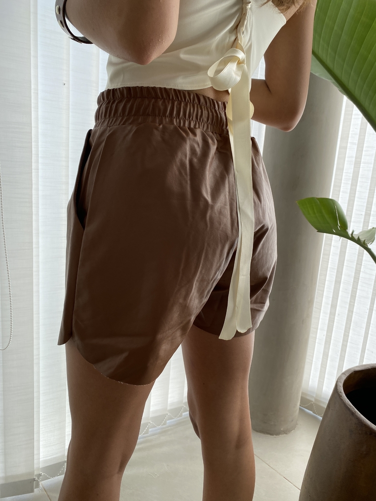 Shorts marrones sale